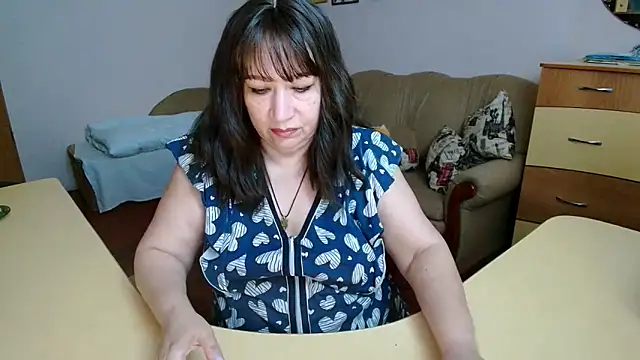 Snapshot of Lucretia_Goldi_ chatting on 10-24-25, 09:14 Lucretia Goldi  online show from 10-24-25, 09:14