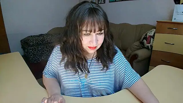 Lucretia Goldi  online show from 02-20-26, 11:28