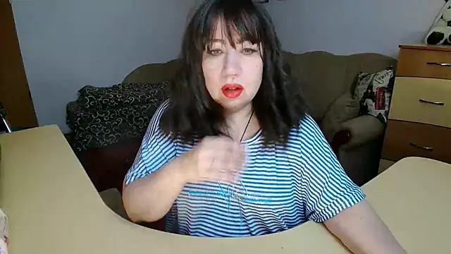 Lucretia Goldi  online show from 02-28-26, 11:37