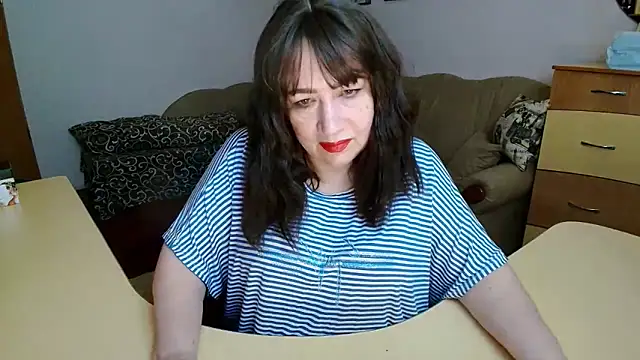 Lucretia Goldi  online show from 03-31-26, 10:12