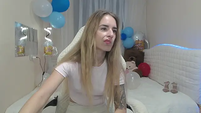 DeboraHorny online show from 10-06-25, 06:03