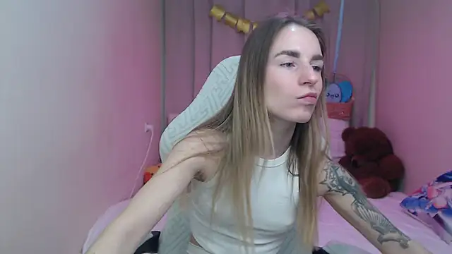 DeboraHorny online show from 04-11-26, 06:10