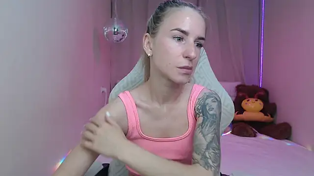 Snapshot of DeboraHorny chatting on 05-22-26, 06:11 DeboraHorny online show from 05-22-26, 06:11