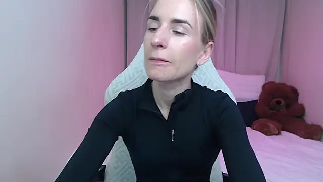 Snapshot of DeboraHorny chatting on 04-24-26, 06:15 DeboraHorny online show from 04-24-26, 06:15