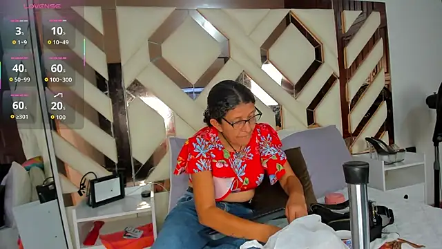 Keyla Milf online show from 12-20-25, 03:53