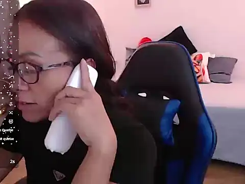 emmily castro online show from 09-15-25, 02:17