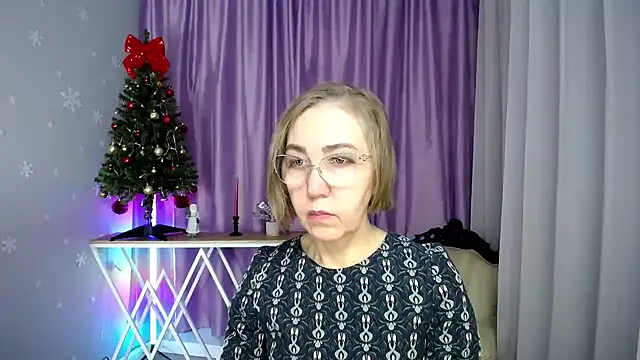 queen a n i online show from 12-20-25, 11:02