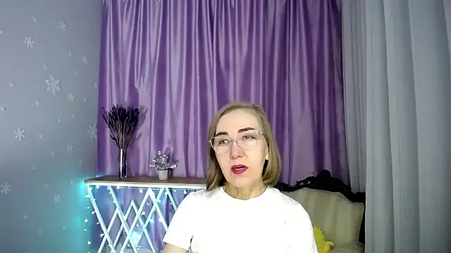 queen a n i online show from 05-03-26, 07:24