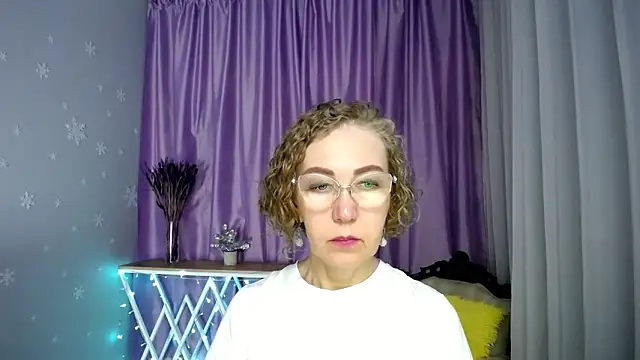 queen a n i online show from 05-24-26, 07:30