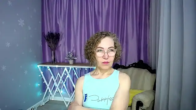 queen a n i online show from 05-11-26, 09:10