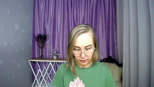 queen a n i online show from 05-06-26, 09:35