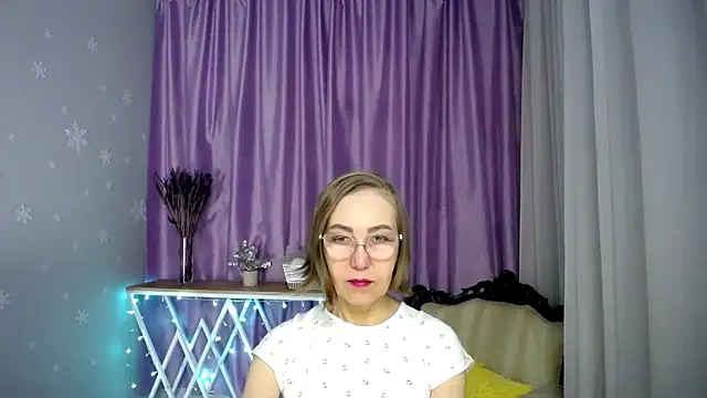 queen a n i online show from 03-25-26, 08:14