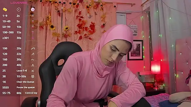 Snapshot of DarshaKhemu chatting on 03-14-25, 09:00 DarshaKhemu online show from 03-14-25, 09:00