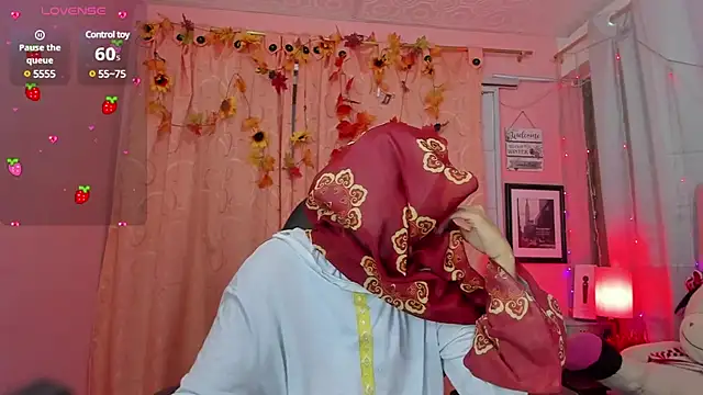 Snapshot of DarshaKhemu chatting on 03-04-25, 11:43 DarshaKhemu online show from 03-04-25, 11:43