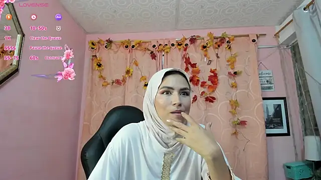 DarshaKhemu online show from 12-19-25, 09:28