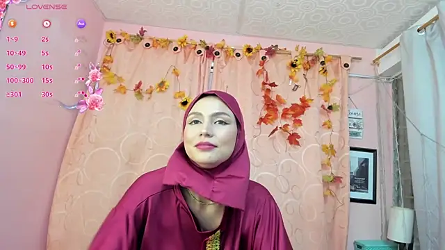 Snapshot of DarshaKhemu chatting on 11-08-25, 08:45 DarshaKhemu online show from 11-08-25, 08:45