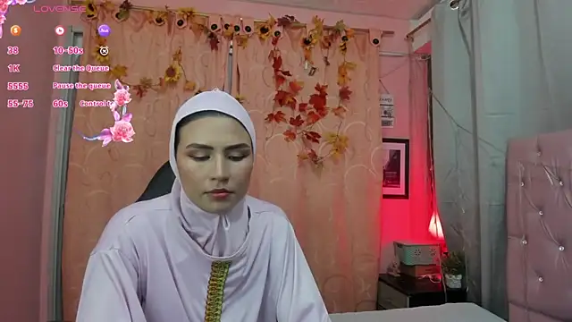 Snapshot of DarshaKhemu chatting on 09-16-25, 08:43 DarshaKhemu online show from 09-16-25, 08:43