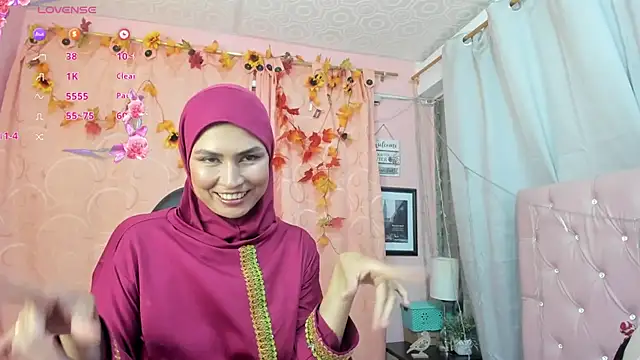 Snapshot of DarshaKhemu chatting on 11-05-25, 09:29 DarshaKhemu online show from 11-05-25, 09:29