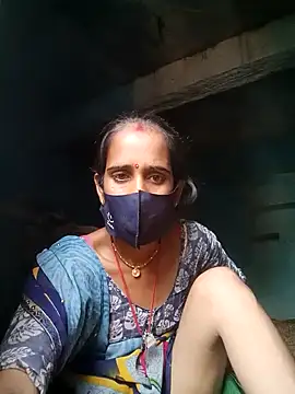Snapshot of Mohni_Das chatting on 10-08-25, 10:28 Mohni Das online show from 10-08-25, 10:28