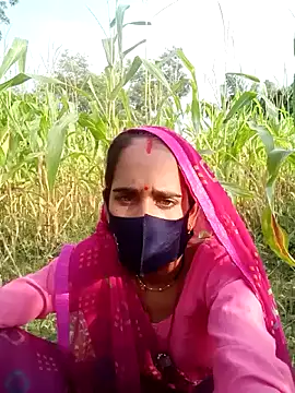 Snapshot of Mohni_Das chatting on 09-10-25, 11:31 Mohni Das online show from 09-10-25, 11:31