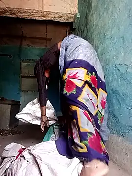 Snapshot of Mohni_Das chatting on 05-31-26, 04:51 Mohni Das online show from 05-31-26, 04:51