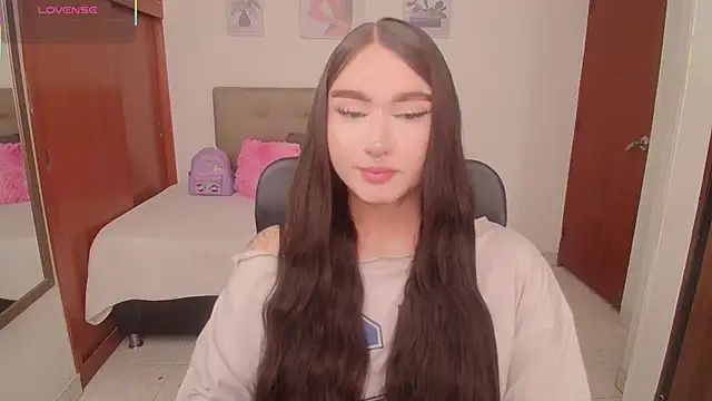 Snapshot of Miley_Baker chatting on 02-17-26, 03:20 Miley Baker online show from 02-17-26, 03:20