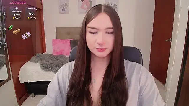 Miley Baker online show from 09-10-25, 01:43