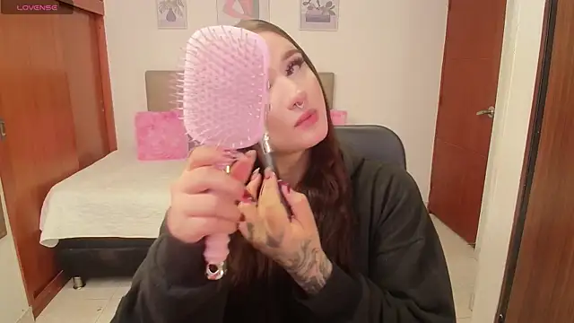 Miley Baker online show from 10-21-25, 02:27