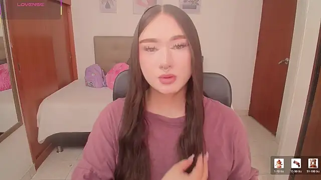 Snapshot of Miley_Baker chatting on 02-19-26, 02:25 Miley Baker online show from 02-19-26, 02:25