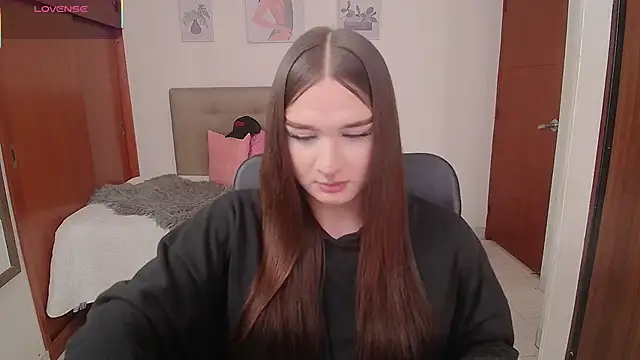 Miley Baker online show from 12-15-25, 04:02