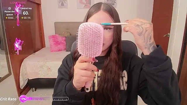 Miley Baker online show from 10-28-25, 01:32