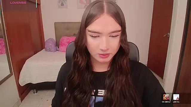 Snapshot of Miley_Baker chatting on 02-03-26, 03:28 Miley Baker online show from 02-03-26, 03:28