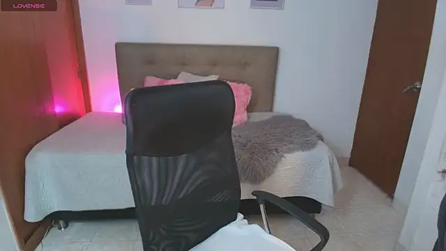 Miley Baker online show from 04-14-26, 12:54