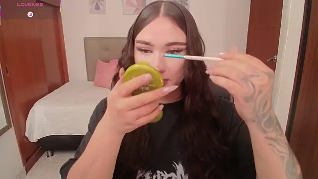 Miley Baker online show from 01-08-26, 02:45