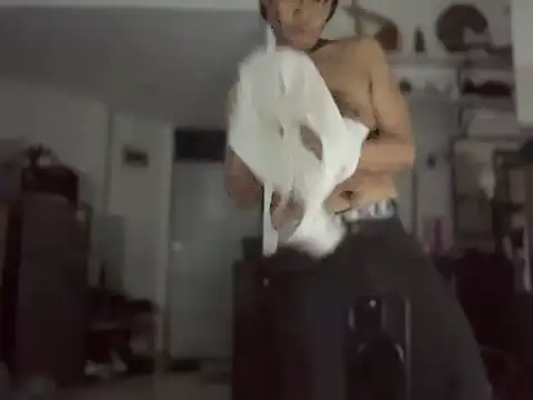 ThaiHairryGuy online show from 04-16-26, 10:23