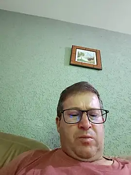 Snapshot of tavio1 chatting on 01-11-26, 12:28 tavio1 online show from 01-11-26, 12:28