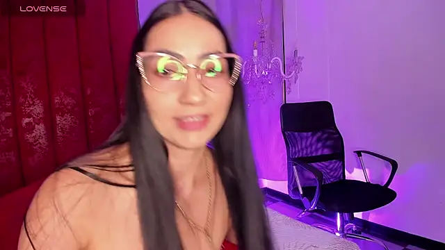 Selenee- online show from 11-14-25, 03:59