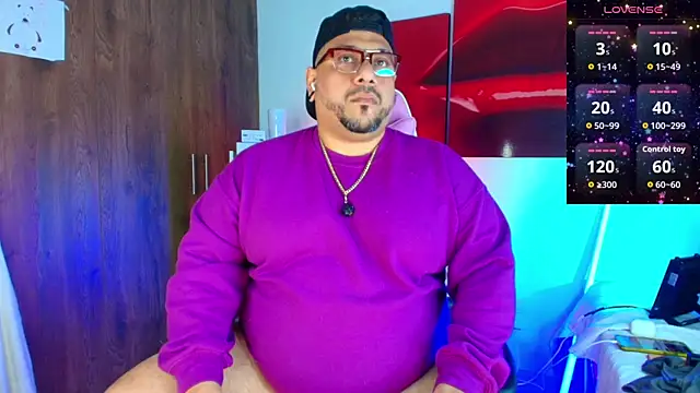 Snapshot of jacoob_woods chatting on 09-21-25, 02:17 jacoob woods online show from 09-21-25, 02:17
