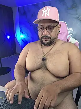 Snapshot of jacoob_woods chatting on 06-11-26, 12:35 jacoob woods online show from 06-11-26, 12:35