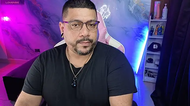 Snapshot of jacoob_woods chatting on 04-19-26, 09:10 jacoob woods online show from 04-19-26, 09:10