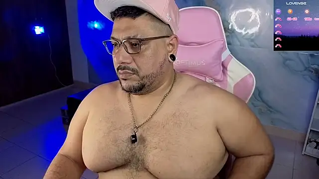 Snapshot of jacoob_woods chatting on 05-25-26, 12:15 jacoob woods online show from 05-25-26, 12:15