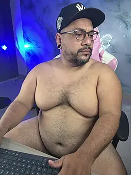 Snapshot of jacoob_woods chatting on 06-12-26, 11:41 jacoob woods online show from 06-12-26, 11:41