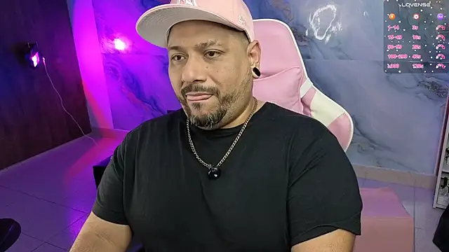 Snapshot of jacoob_woods chatting on 04-25-26, 11:24 jacoob woods online show from 04-25-26, 11:24