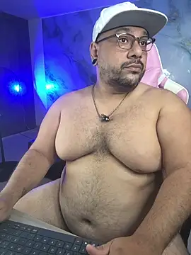Snapshot of jacoob_woods chatting on 06-18-26, 01:38 jacoob woods online show from 06-18-26, 01:38
