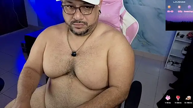 Snapshot of jacoob_woods chatting on 05-26-26, 12:47 jacoob woods online show from 05-26-26, 12:47
