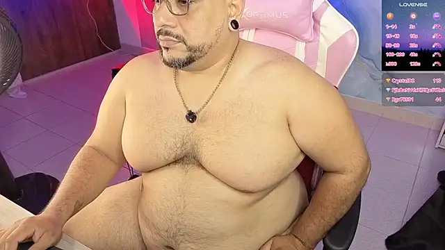 Snapshot of jacoob_woods chatting on 05-18-26, 04:07 jacoob woods online show from 05-18-26, 04:07