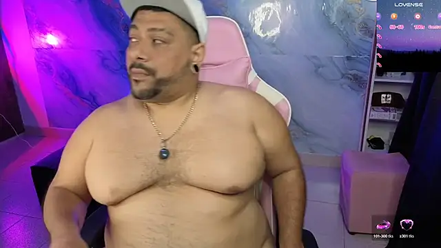 Snapshot of jacoob_woods chatting on 04-28-26, 02:27 jacoob woods online show from 04-28-26, 02:27