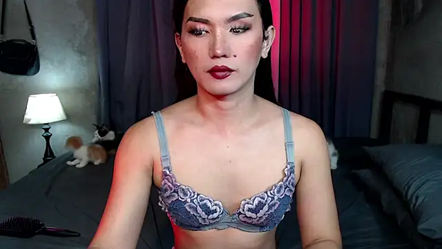 Snapshot of beatrice_21 chatting on 09-10-25, 01:26 beatrice 21 online show from 09-10-25, 01:26