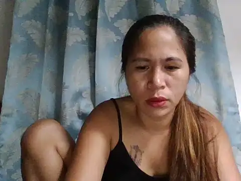 Snapshot of h0ney_lips chatting on 10-01-25, 01:04 h0ney lips online show from 10-01-25, 01:04
