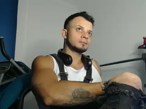 Snapshot of JacobJamess chatting on 01-27-25, 03:37 JacobJamess online show from 01-27-25, 03:37